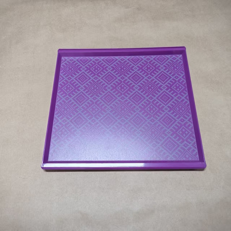 Anti-slip airline tray